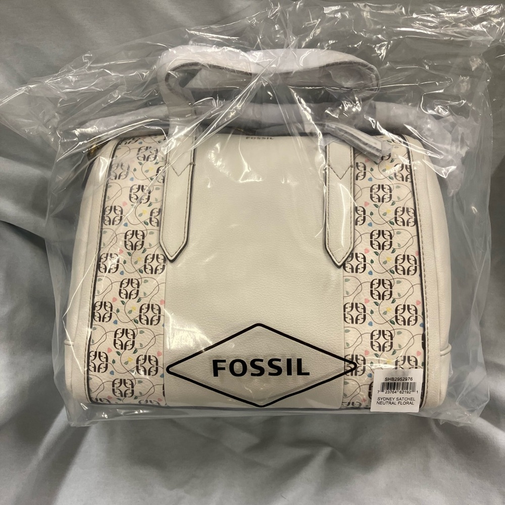 FOSSIL Sydney Satchel 🆕